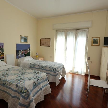 לינה וארוחת בוקר נאפולי A Casa Di Marta מראה חיצוני תמונה